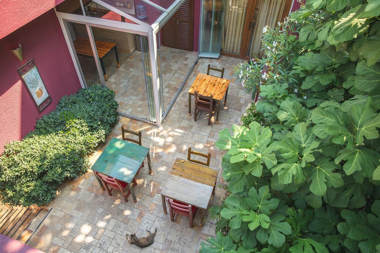 L'Isola Guesthouse (Adults Only) Heybeliada Exterior photo