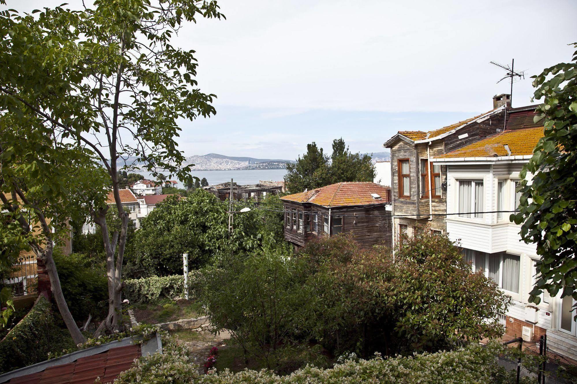 L'Isola Guesthouse (Adults Only) Heybeliada Exterior photo